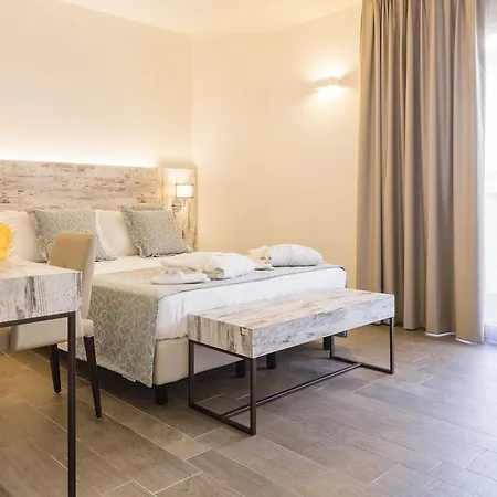 Hotel Ambassador 4*