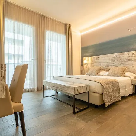 Hotel Ambassador