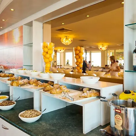 Ambassador Hotel Bibione