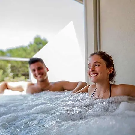 Ambassador Hotel 4*