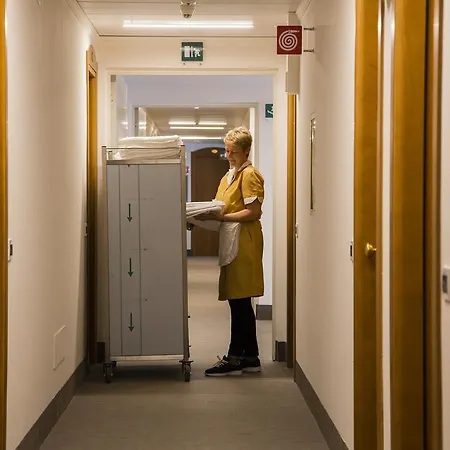 Ambassador Бибионе