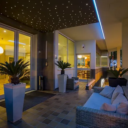 Ambassador Hotel Bibione