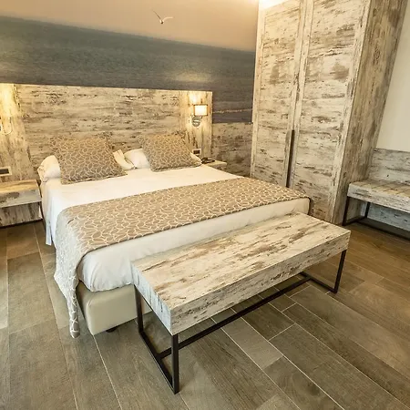 Ambassador Ξενοδοχείο 4*